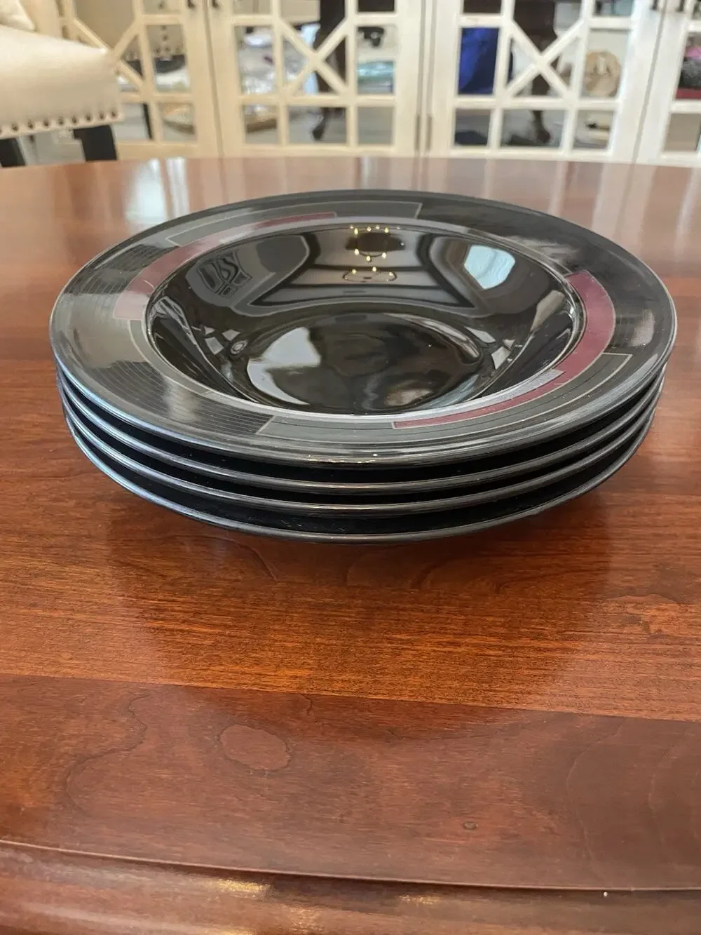 MIKASA GALLERIA SPECTRA BLACK RIMMED SOUP / SALAD BOWL SET OF 4